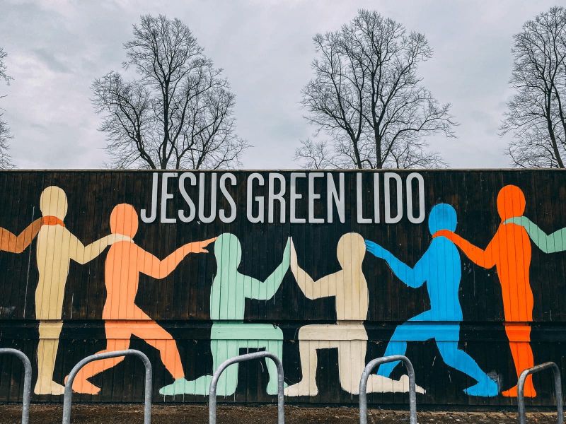 Jesus Green Lido by Giacomo Bufarini_RUN © Nelly Duff 2021