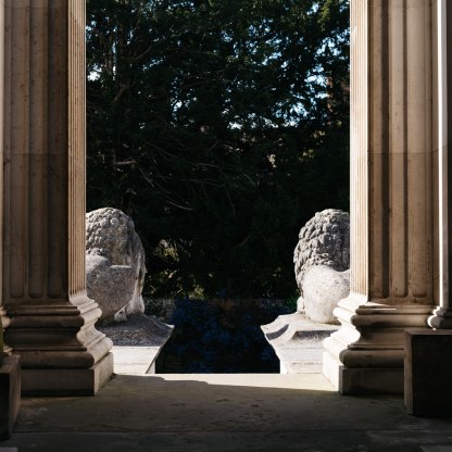 A highlight image for museum ceiling